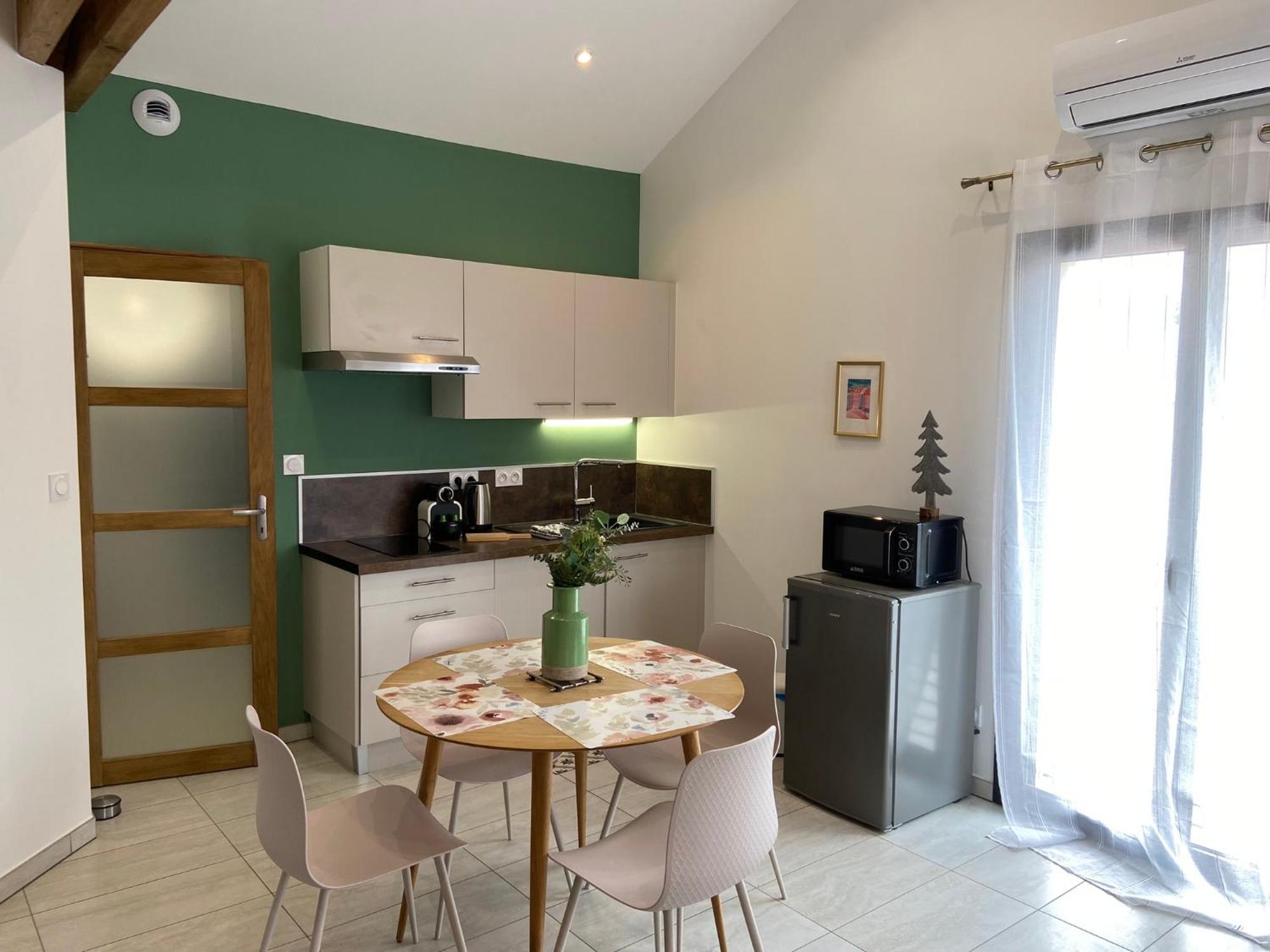 Appartement 2 A 4 Personnes, Une Pause Au Vert Chateauvieux  Bagian luar foto