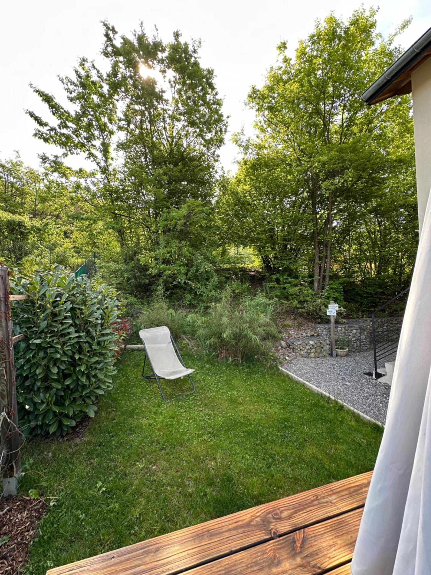 Appartement 2 A 4 Personnes, Une Pause Au Vert Chateauvieux  Bagian luar foto